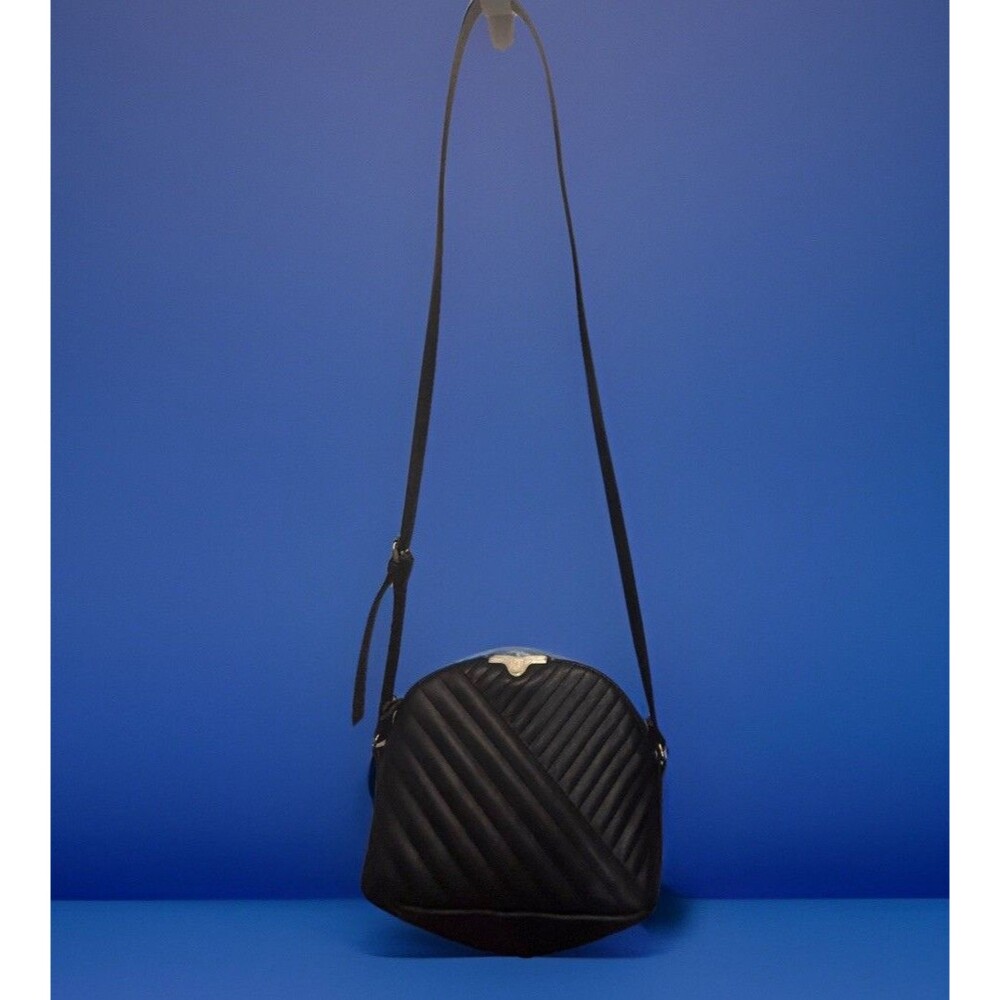 Liz Claiborne Black Quilted Classic Crossbody Bag Gold Tone Accent Purse Y2K
